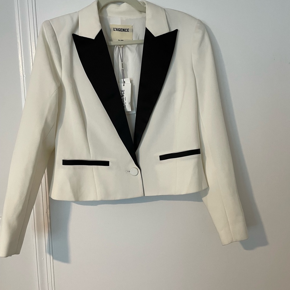 L'AGENCE Scarlet Color-block White and Black Tuxedo Blazer